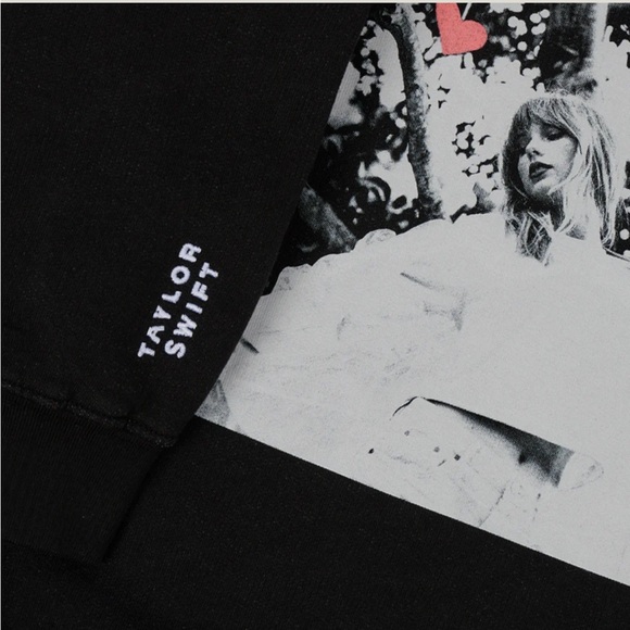 Taylor Swift Sz L Lover Home Is Where the Heart Is Eras Tour Merch Sweatshirt - Picture 3 of 16